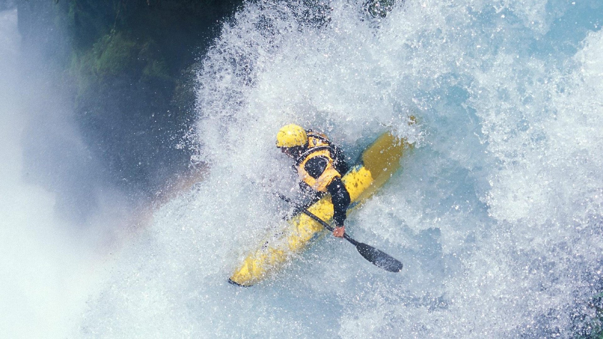 欧冠半决赛焦点战,莱比锡红牛终结威尔士黑马传奇