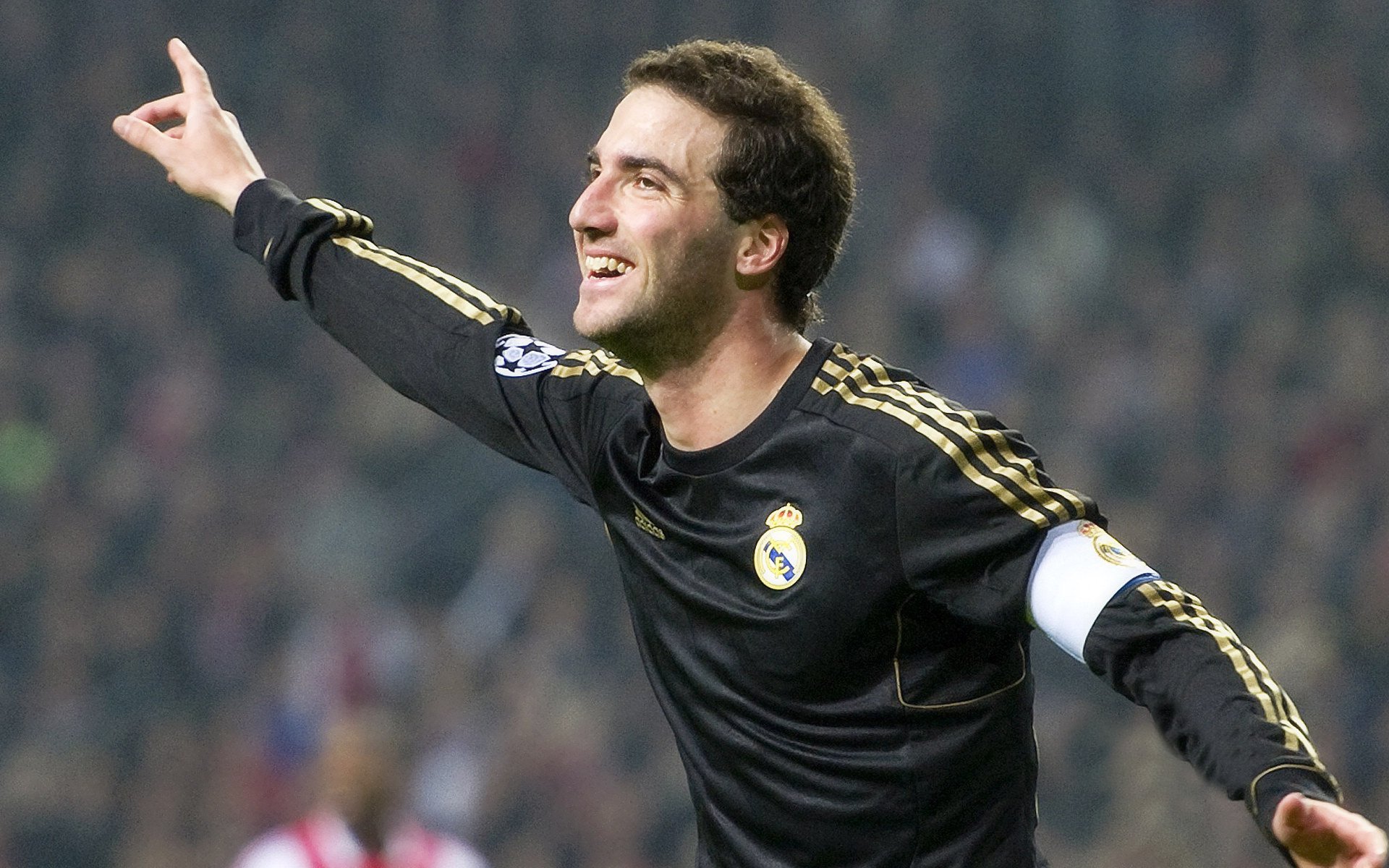 骑士争冠战胜出快船,保罗成为关键先生