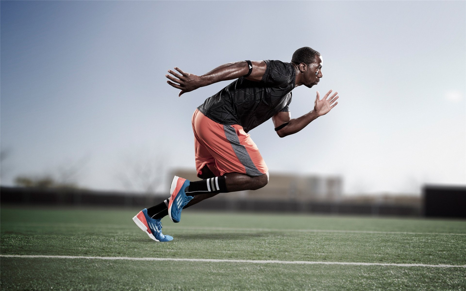 红魔绝境逢生,拉什福德F1式接管助曼联墨西哥生死战告捷